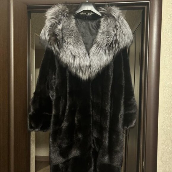 Mink fur coat - Picture 3 of 3